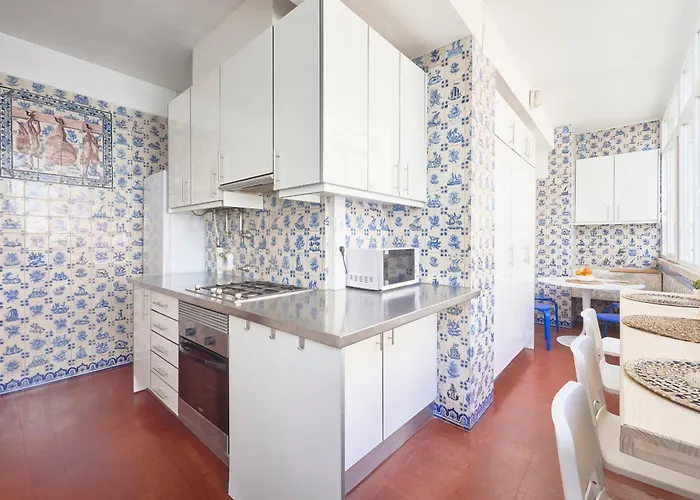 Privat bolig Sunny With Private Balcony Lisboa