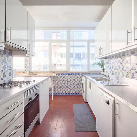 Sunny With Private Balcony Rum i privatbostad *