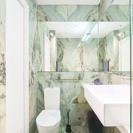 Sunny With Private Balcony Lisboa