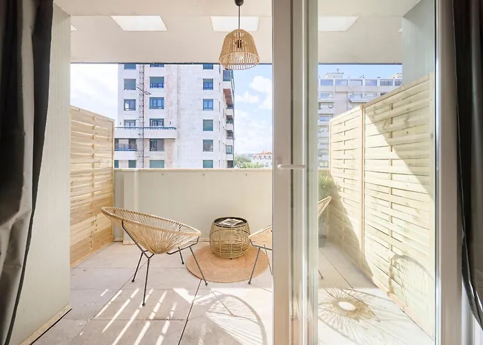 Pansiyon Sunny With Private Balcony Lisboa