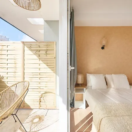 Sunny With Private Balcony * Lissabon