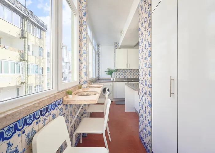 Sunny With Private Balcony Accommodatie bij particulieren